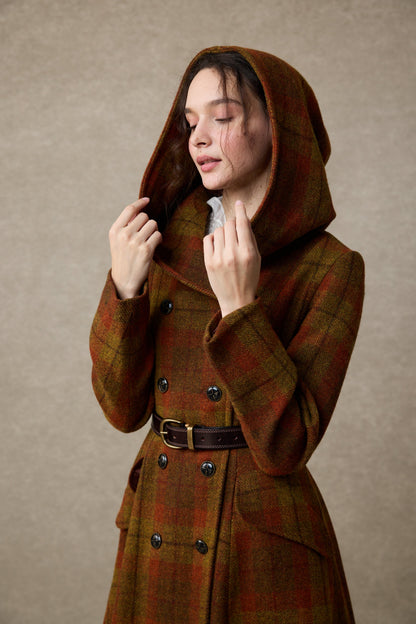 Trista 24 | 100% twill wool hooded coat
