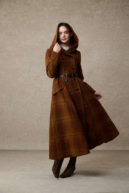 Trista 24 | 100% twill wool hooded coat