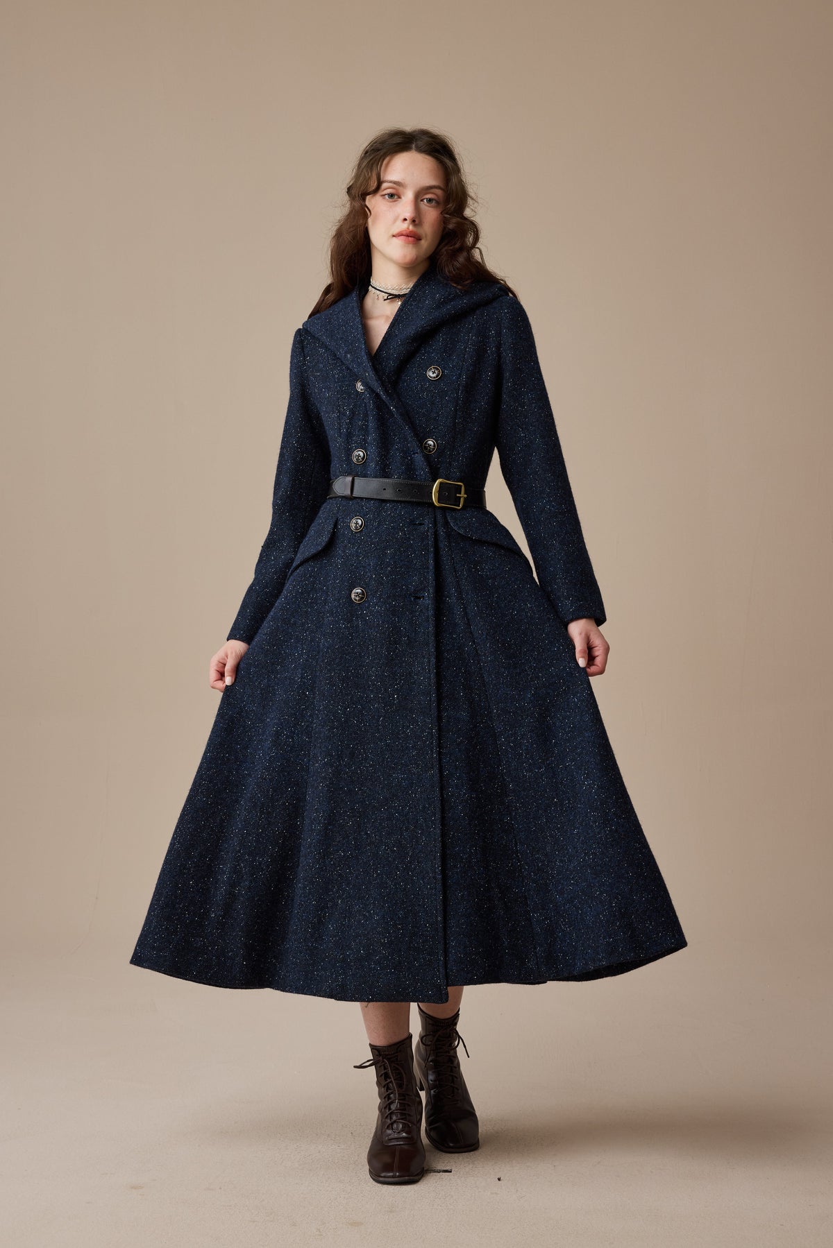 Trista 24 | 100% twill wool hooded coat