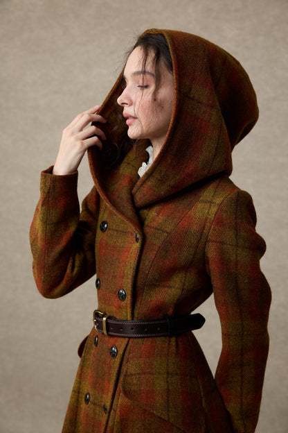 Trista 24 | 100% twill wool hooded coat