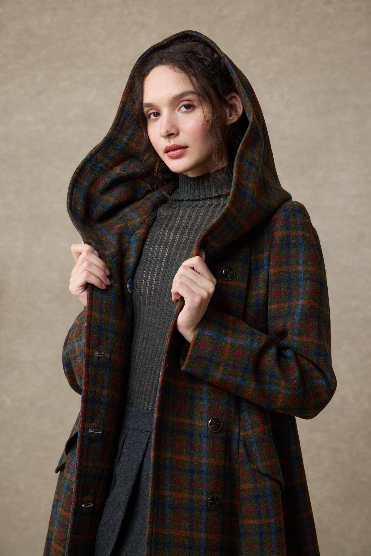 Trista 24 | 100% twill wool hooded coat