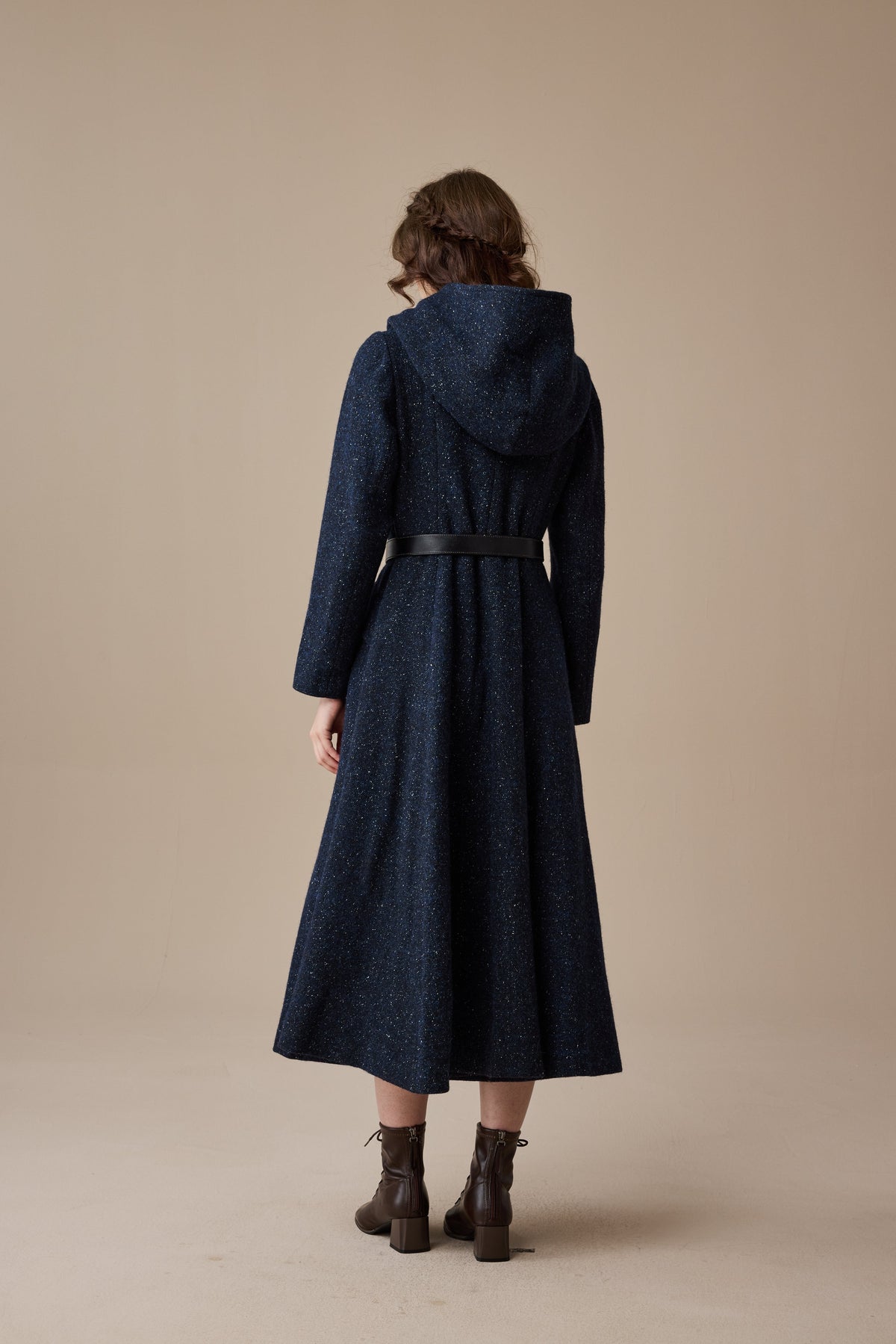 Trista 24 | 100% twill wool hooded coat